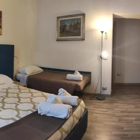 Station Bed & Breakfast Rom